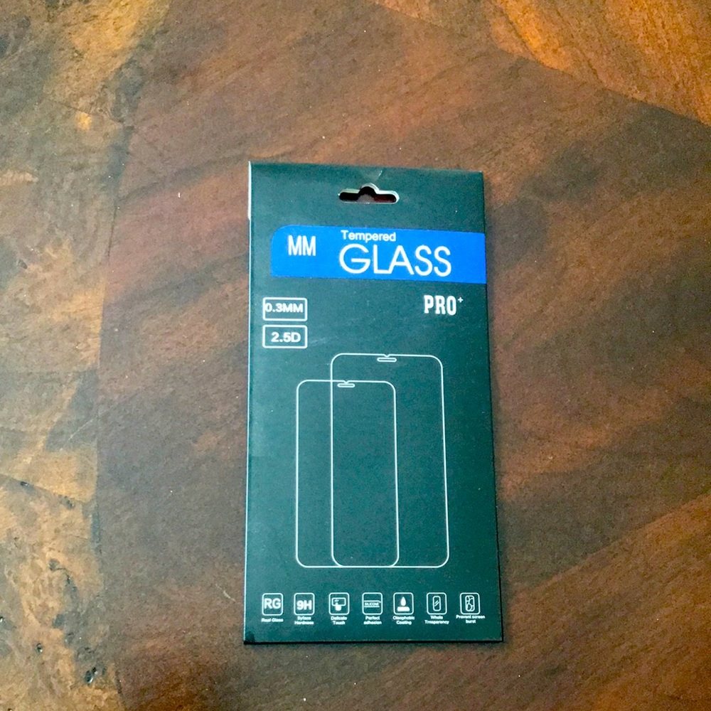 GLASS SCREEN PROTECTOR PRO + / MM TEMPERED GLASS PRO + / 0.3MM / 2.5D